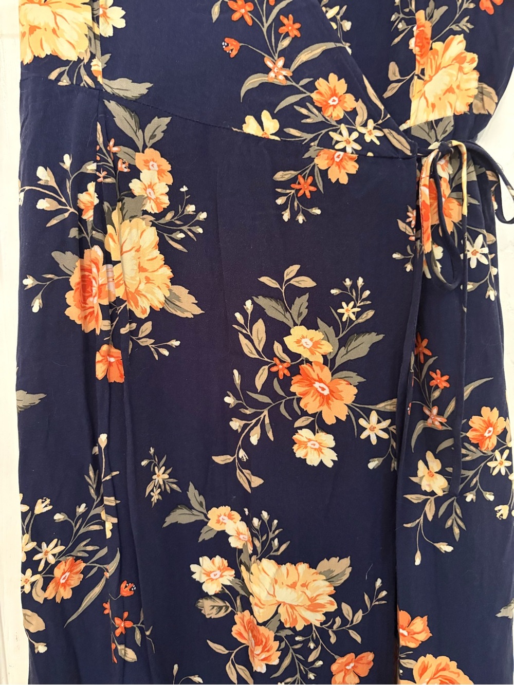 Old Navy Navy blue Floral midi wrap dress M - Picture 4 of 4